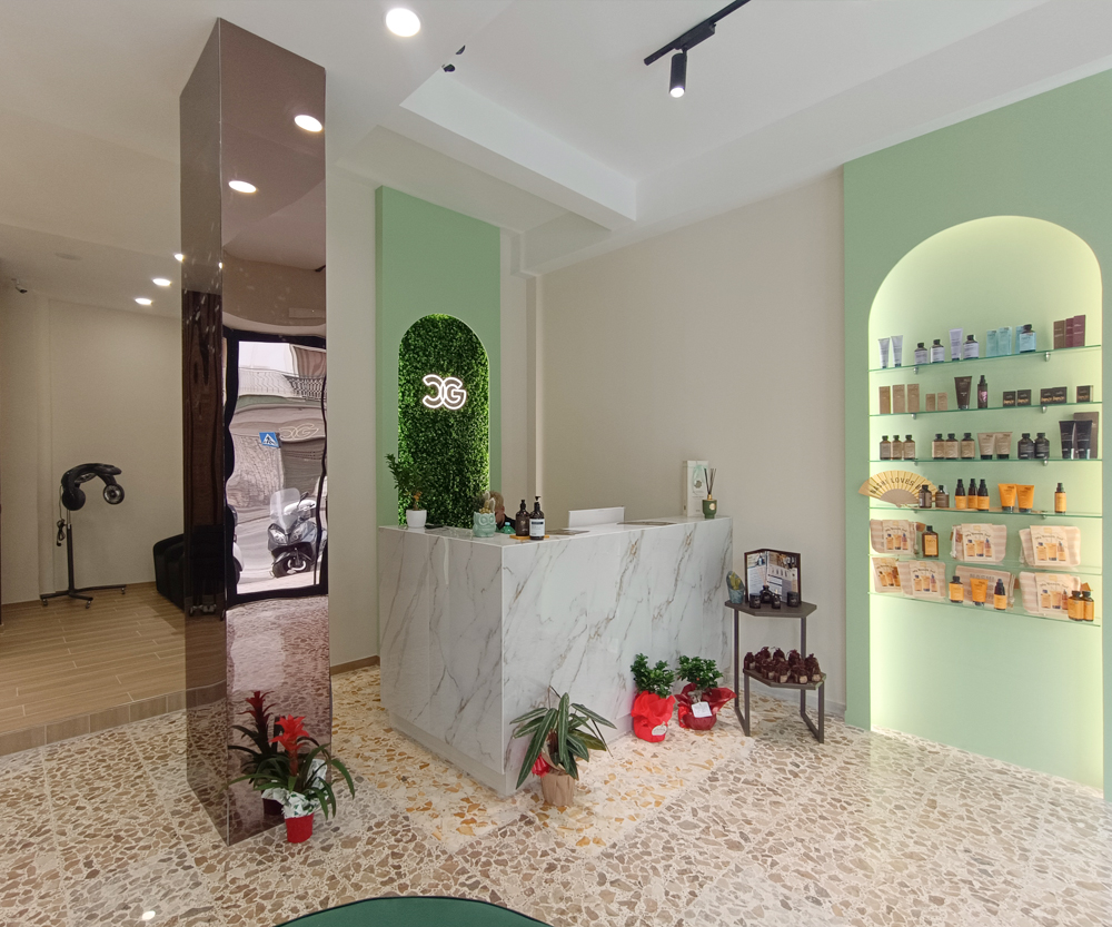 ”Caruso-Hair-and-beauty” architetto